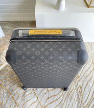 Load image into Gallery viewer, Louis Vuitton Horizon 50 Suitcase