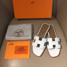 Load image into Gallery viewer, Hermes Oran Sandal