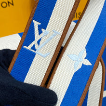 Load image into Gallery viewer, Louis Vuitton Twist MM Bag