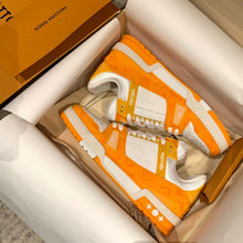 Load image into Gallery viewer, Louis Vuitton Trainer Sneakers