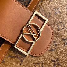 Load image into Gallery viewer, Louis Vuitton Dauphine MM Hobo Bag