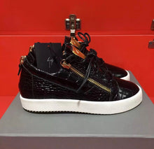 Load image into Gallery viewer, Giuseppe Zanotti - LUXURY KLOZETT