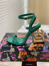 Load image into Gallery viewer, Dolce & Gabbana Patent Leather Sandals