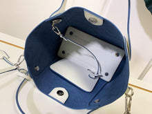 Load image into Gallery viewer, Louis Vuitton Hina PM Bag - LUXURY KLOZETT