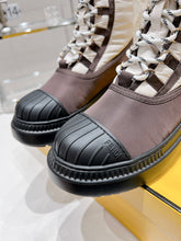 Load image into Gallery viewer, Fendi Domino Boots
