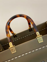 Load image into Gallery viewer, Fendi Sunshine Shopper Medium Bag