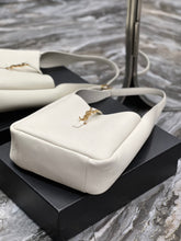 Load image into Gallery viewer, YSL LE 5 À 7 SOFT SMALL HOBO BAG IN SMOOTH LEATHER