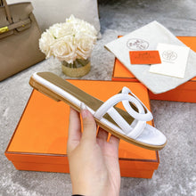 Load image into Gallery viewer, Hermes Aloha Sandal
