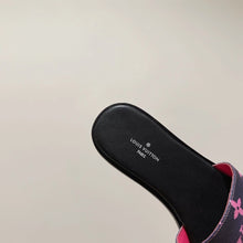 Load image into Gallery viewer, Louis Vuitton Lock it flat Mule