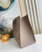 Load image into Gallery viewer, Louis Vuitton OnTheGo MM Tote Bag
