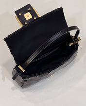 Load image into Gallery viewer, Fendi Baguette Mini Bag