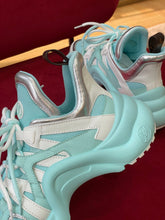 Load image into Gallery viewer, Louis Vuitton Archlight Sneaker