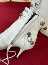 Load image into Gallery viewer, Balenciaga Cagole 90MM Bootie