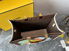 Load image into Gallery viewer, Fendi Sunshine Shopper Meduim Bag