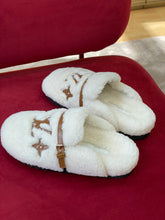 Load image into Gallery viewer, Louis Vuitton Winterbreak Flat Comfort Mule