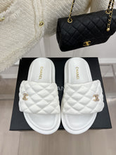 Load image into Gallery viewer, Chanel Sandals