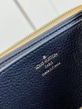 Load image into Gallery viewer, Louis Vuitton Zippy Wallet