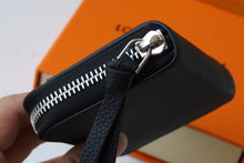 Load image into Gallery viewer, Louis Vuitton LockMe Zippy Coin Purse