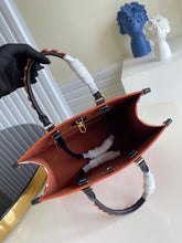 Load image into Gallery viewer, Louis Vuitton OnTheGo MM Bag