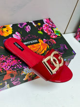 Load image into Gallery viewer, Dolce & Gabbana Polished Calfskin Sliders with DG logo