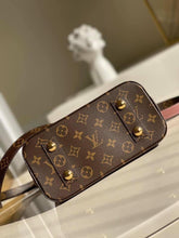 Load image into Gallery viewer, Louis Vuitton Alma BB Bag - LUXURY KLOZETT