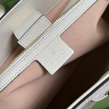 Load image into Gallery viewer, Gucci Ophidia GG Medium Tote Bag