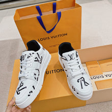 Load image into Gallery viewer, Louis Vuitton Trainer Sneakers