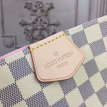 Load image into Gallery viewer, Louis Vuitton Graceful MM Bag