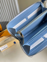 Load image into Gallery viewer, Louis Vuitton Zippy Wallet