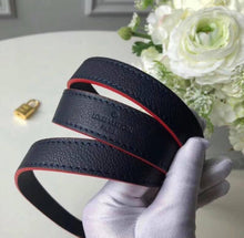 Load image into Gallery viewer, Louis Vuitton Montaigne MM Bag