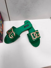 Load image into Gallery viewer, Dolce & Gabbana Polished Calfskin Sliders with DG logo
