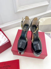 Load image into Gallery viewer, VALENTINO GARAVANI TAN-GO PLATFORM PATENT LEATHER SANDAL 155MM