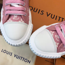 Load image into Gallery viewer, Louis Vuitton Squad Sneakers