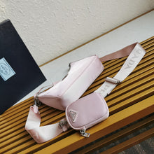 Load image into Gallery viewer, Prada Re- Edition 2005 Re-Nylon Bag
