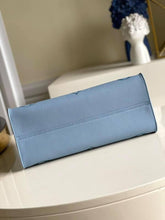 Load image into Gallery viewer, Louis Vuitton OnTheGo MM Tote Bag - LUXURY KLOZETT