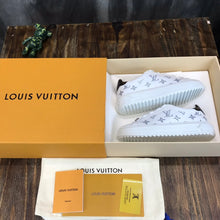 Load image into Gallery viewer, Louis Vuitton Time Out Sneaker