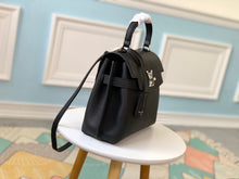 Load image into Gallery viewer, Louis Vuitton LockMe Ever BB Bag