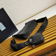Load image into Gallery viewer, Prada Re- Edition 2005 Re-Nylon Bag