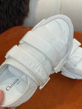 Load image into Gallery viewer, Christian Dior D Wander Sneakers