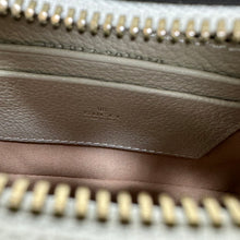 Load image into Gallery viewer, Gucci Aphrodite Small shoulder Bag
