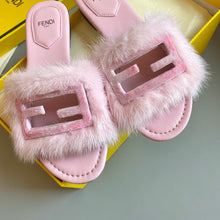 Load image into Gallery viewer, Fendi Signature Slides