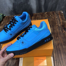 Load image into Gallery viewer, Louis Vuitton Trainer Sneakers