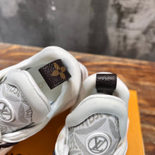 Load image into Gallery viewer, Louis Vuitton Archlight 2.0 Platform Sneakers
