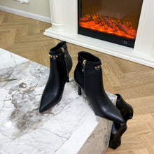 Load image into Gallery viewer, Louis Vuitton Signature Ankle Boot