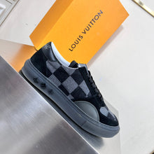 Load image into Gallery viewer, Louis Vuitton Ollie Sneakers