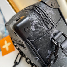 Load image into Gallery viewer, Louis Vuitton Mini Soft Trunk Bag