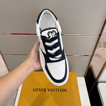 Load image into Gallery viewer, Louis Vuitton Ollie  Sneakers