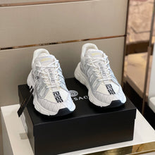 Load image into Gallery viewer, Versace Trigreca Sneakers
