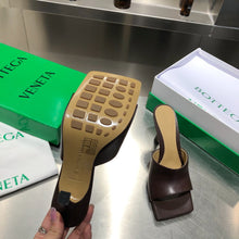 Load image into Gallery viewer, Bottega Veneta Stretch Heels