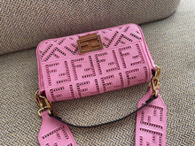 Load image into Gallery viewer, Fendi Baguette Bag